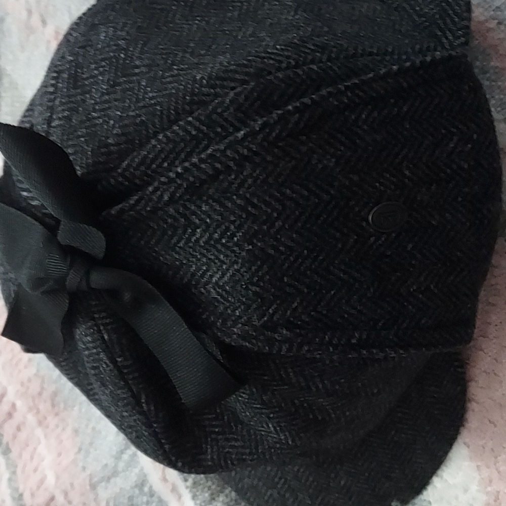 Hat - Picture 3 of 3